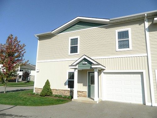 5th image of 6128 E Fieldstone Hills Dr SE Unit 1