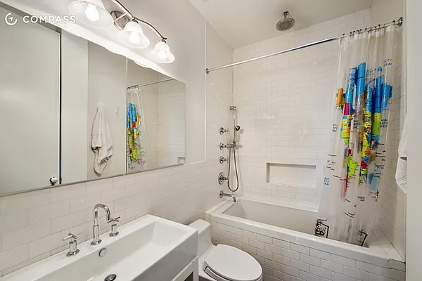 Sold by Compass | media 23