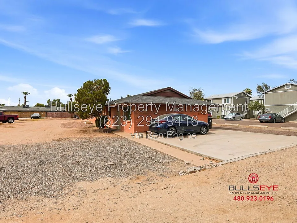 2245 W Glenrosa Ave #2