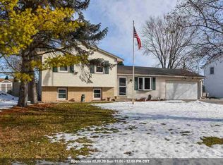 629 Floral Dr, Green Bay, WI 54301