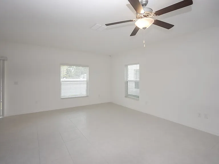 7339 Spring Snowflake Ave — Photo 5