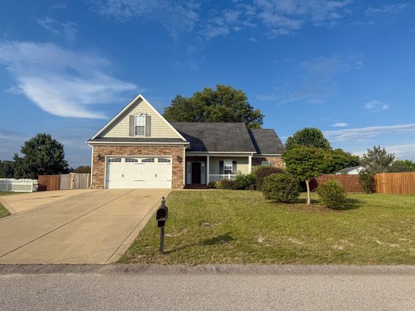 150 Blacksmith Ln
