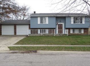 1315 Woodpointe Dr, Indianapolis, IN