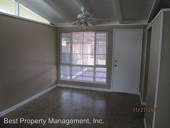 5th image of 27834 Tampa Ave