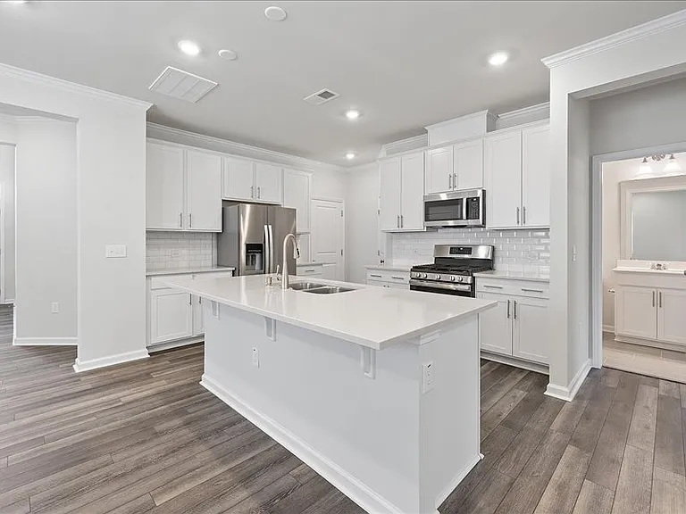 5914 Woodlawn Dr — Photo 13