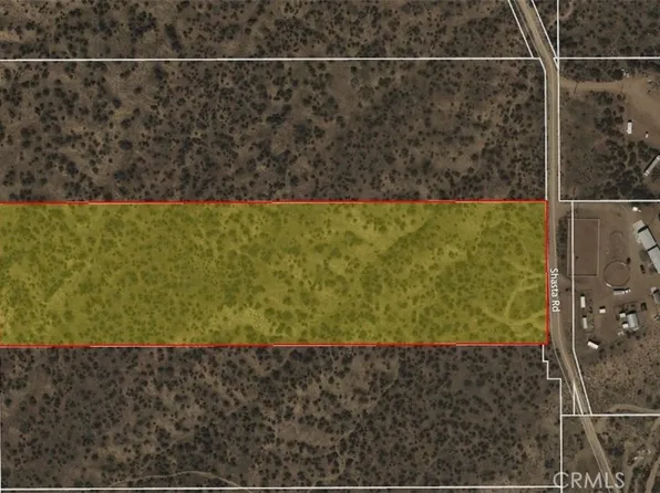 2 Shasta Rd, Phelan, CA 92371