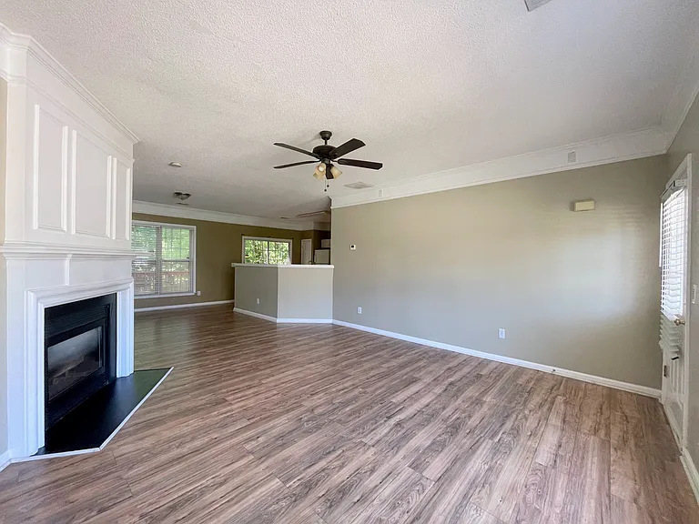 3425 Oxwell Dr — Photo 6