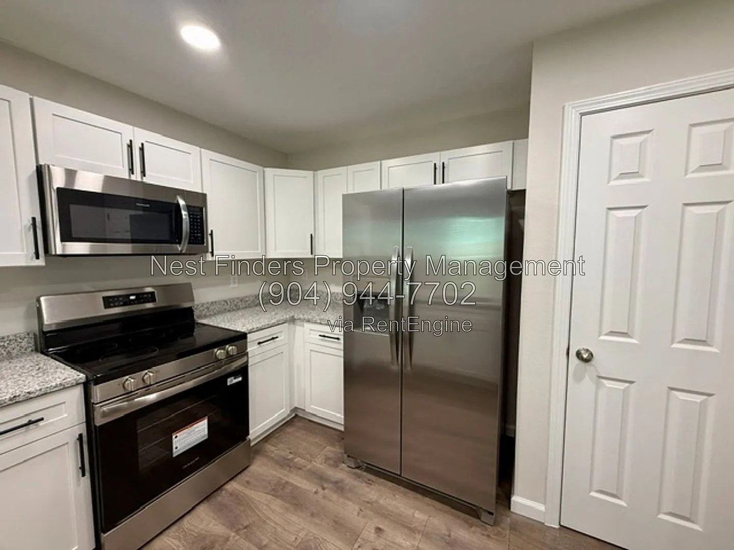 4 bed, 2.5 bath, 1555 sqft, $2,000 — Photo 4