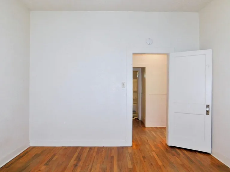 612 Schmitz Ave — Photo 9