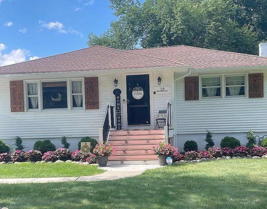 3 bedroom 2 bath ranch 