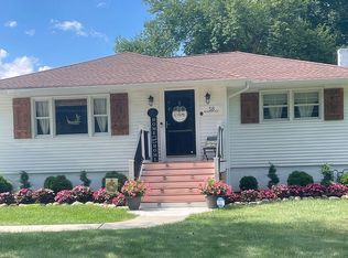 38 Maple St, Old Bridge, NJ 08857