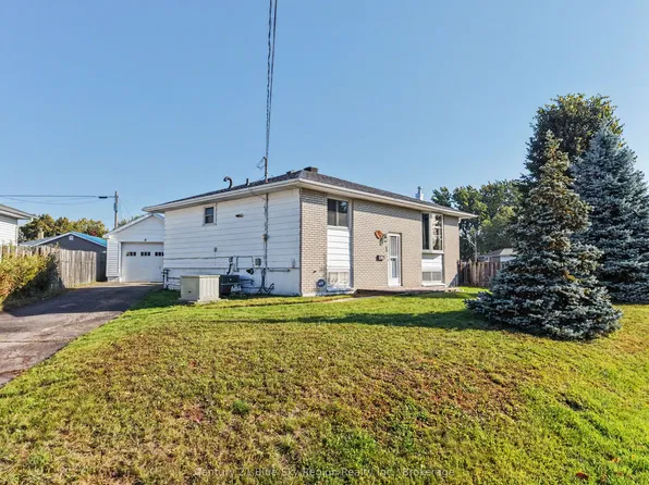 58 Van Horne Cres, North Bay, ON P1A 1G3