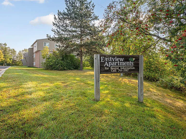 Eastview Apartments — Photo 8