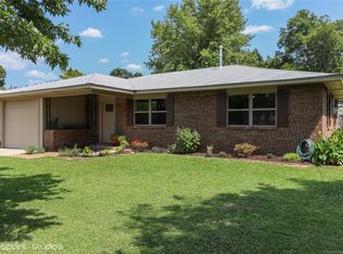 306 N 6th St, Calera, OK 74730