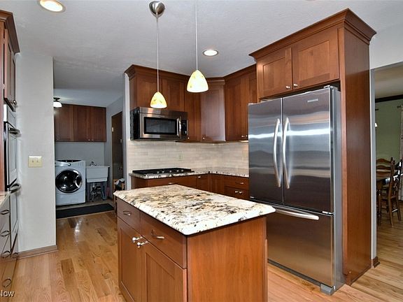 5th image of 6902 Kingswood Dr
