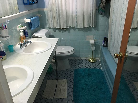 5th image of 26705 Karen Ave