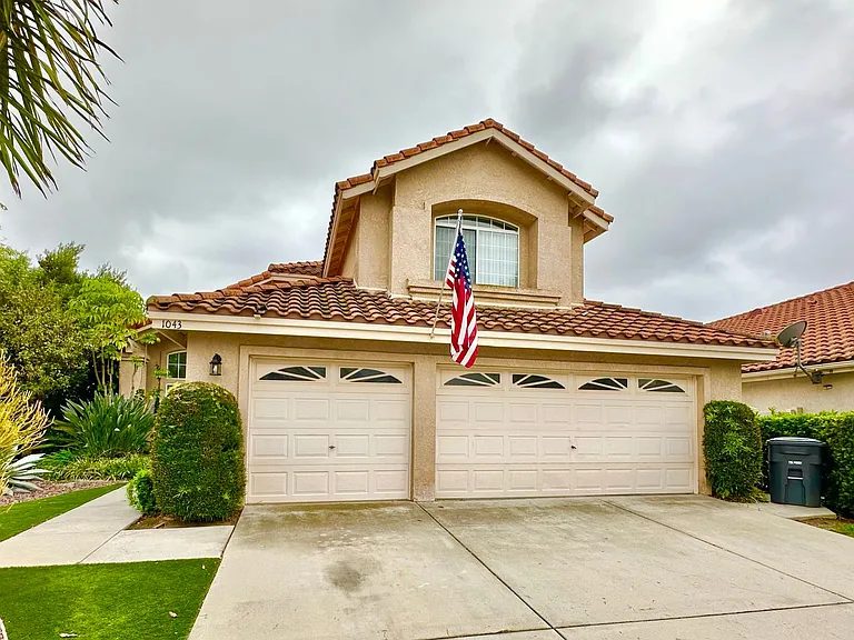 1043 Carryll Park Ct — Photo 48