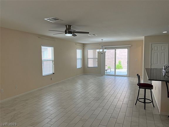 3rd image of 4408 Duck Harbor Ave