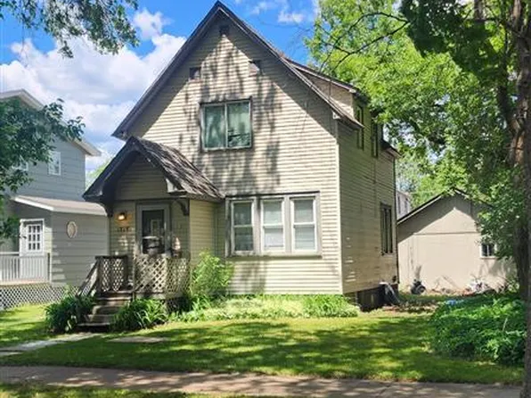 1515 11th St S, Virginia, MN 55792