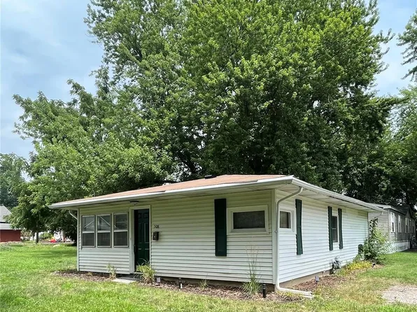 508 S Cherry St, Mount Olive, IL 62069