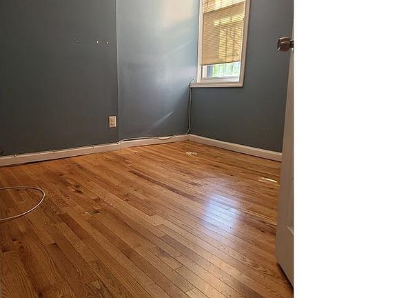 2nd image of 529 18th Ave #1F