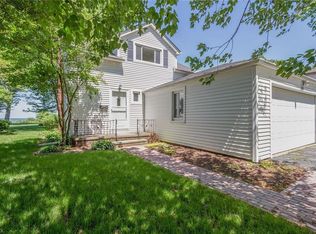 31676 Lake Rd, Bay Village, OH 44140