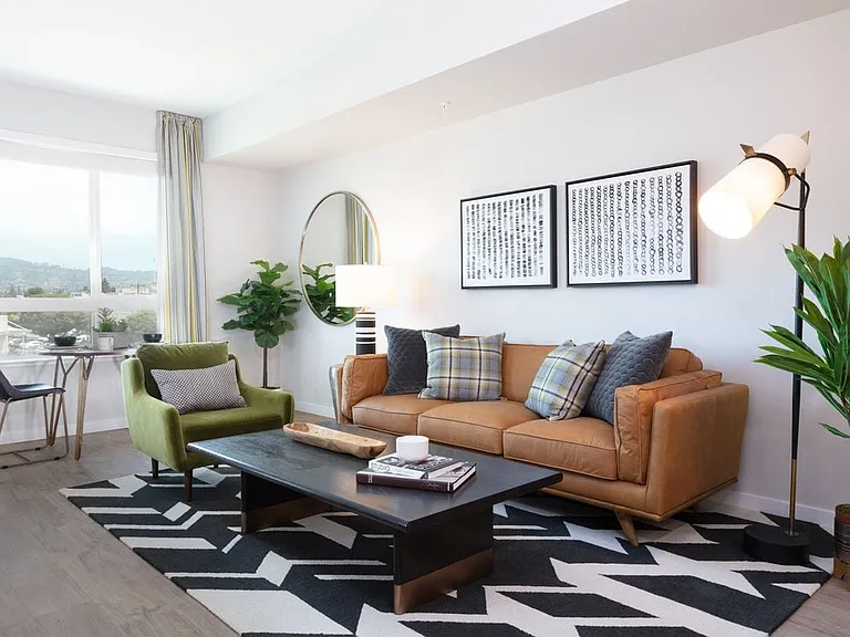 Avalon Scheme Apartment Home
