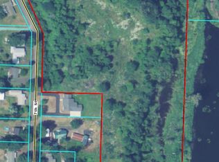 564 7th St, Lyons, OR 97358