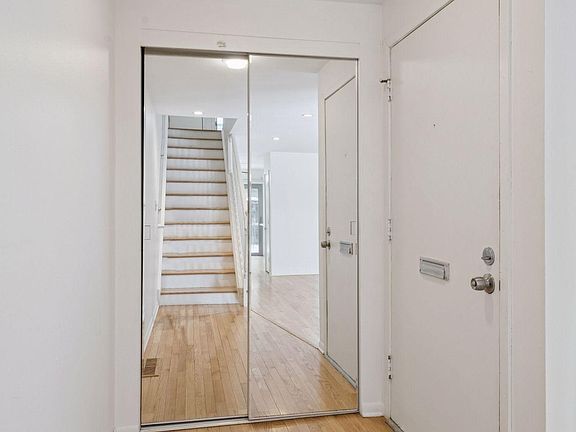 3rd image of 6381 Barrie Rd #120