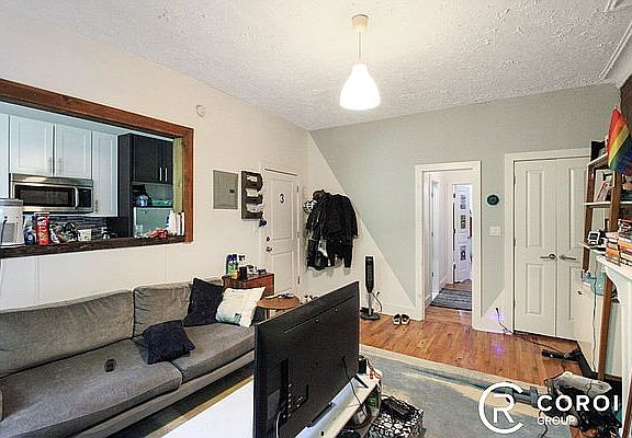 4th image of 312 Stuyvesant Ave APT 3