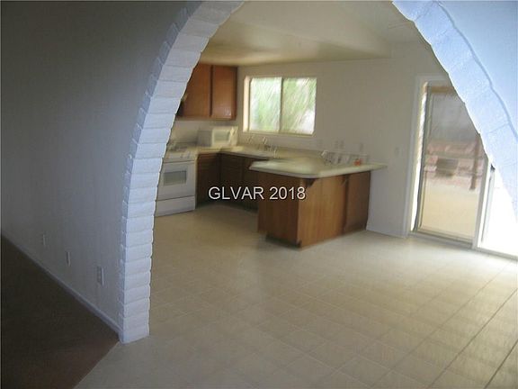 3rd image of 773 Christina Dr