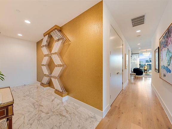 4th image of 3130 N Harwood St APT 2501