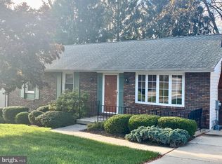 11 Flanders Ridge Ct, Cockeysville, MD 21030