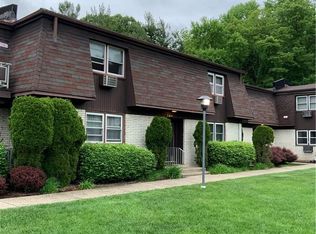 5 Church Ln APT O, Valley Cottage, NY 10989