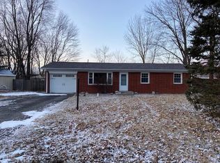 8830 E 121st St, Fishers, IN 46038