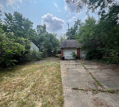5th image of 9520 Parkview Ave