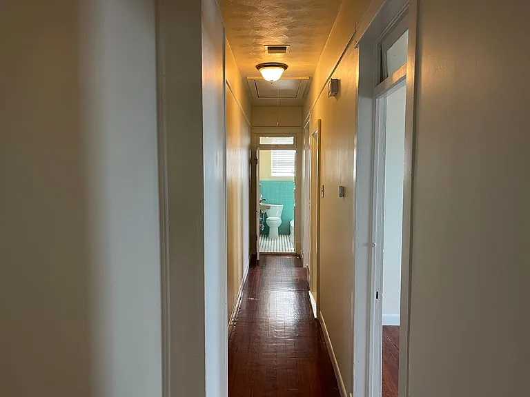 815.5 Roosevelt Pl — Photo 10