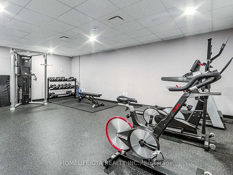 2433 Dufferin St #208 — Photo 38