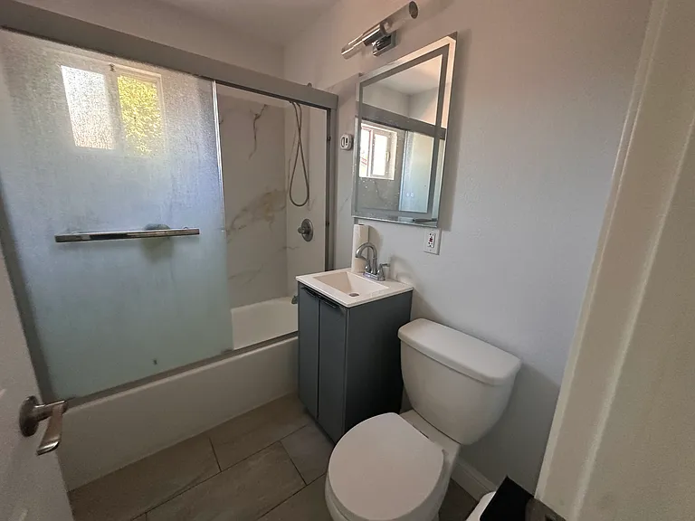 1350 Warburton Ave #6 — Photo 9