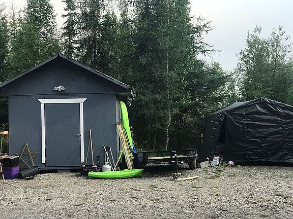4th image of 2837 Horseshoe Way