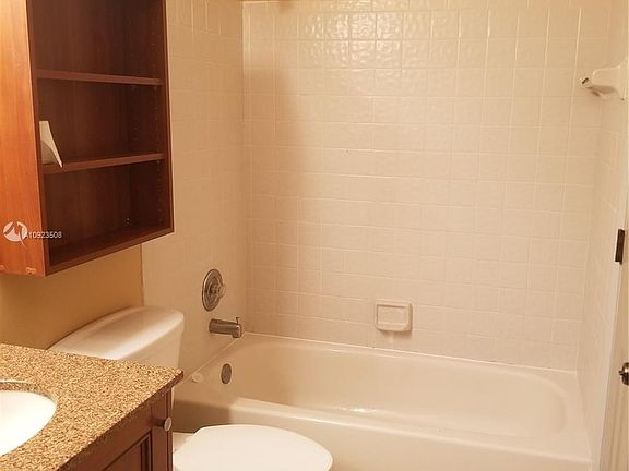 5th image of 11450 NW 43rd St #11450