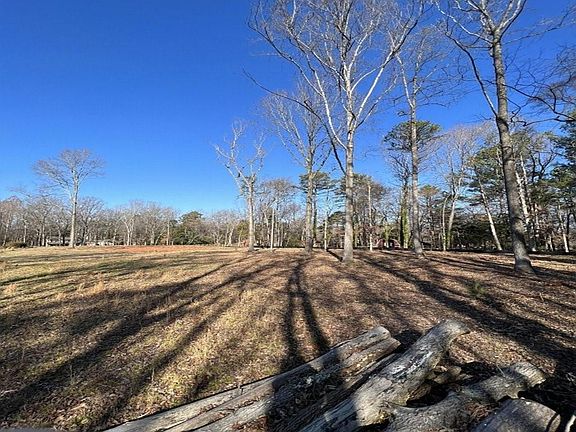 4th image of 407 Lynderhill Ln
