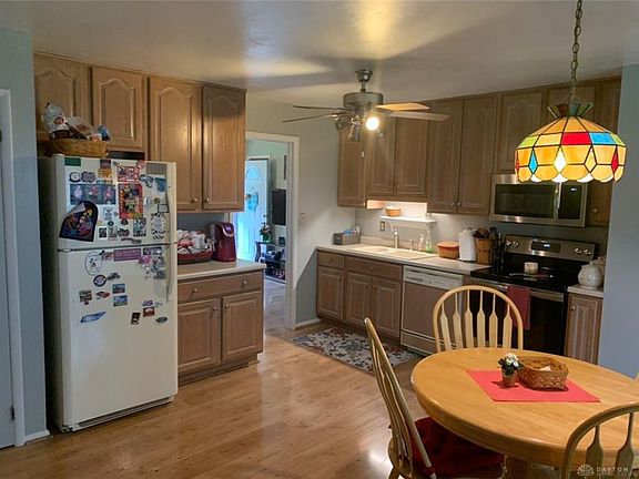5th image of 229 Mountair Dr