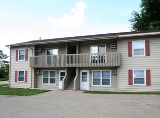 2721 56th St NW APT D, Rochester, MN 55901