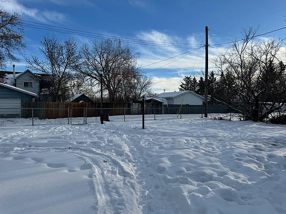 4th image of 54 2nd Ave N