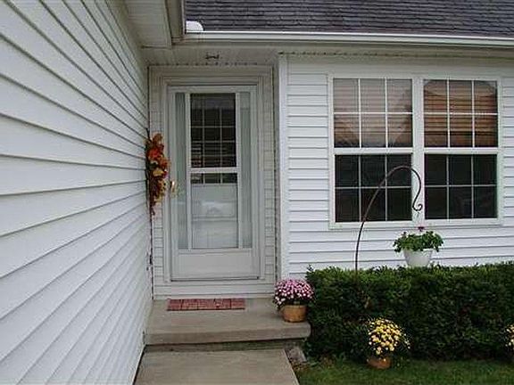 2nd image of 3513 Wilder Dr