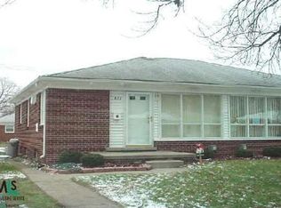 1839 Stieber St, Westland, MI 48186