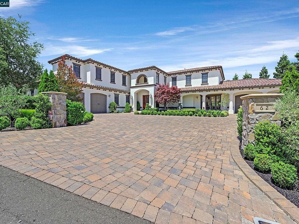 1st image of 62 Hidden Hills Pl