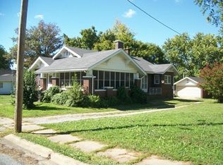108 W Washington St, Carrier Mills, IL 62917
