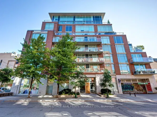 301 Markham St #210, Toronto, ON M6J 3X2